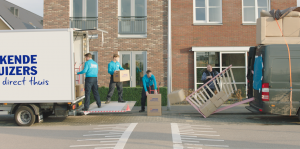 verhuisdozen tijdens verhuizing