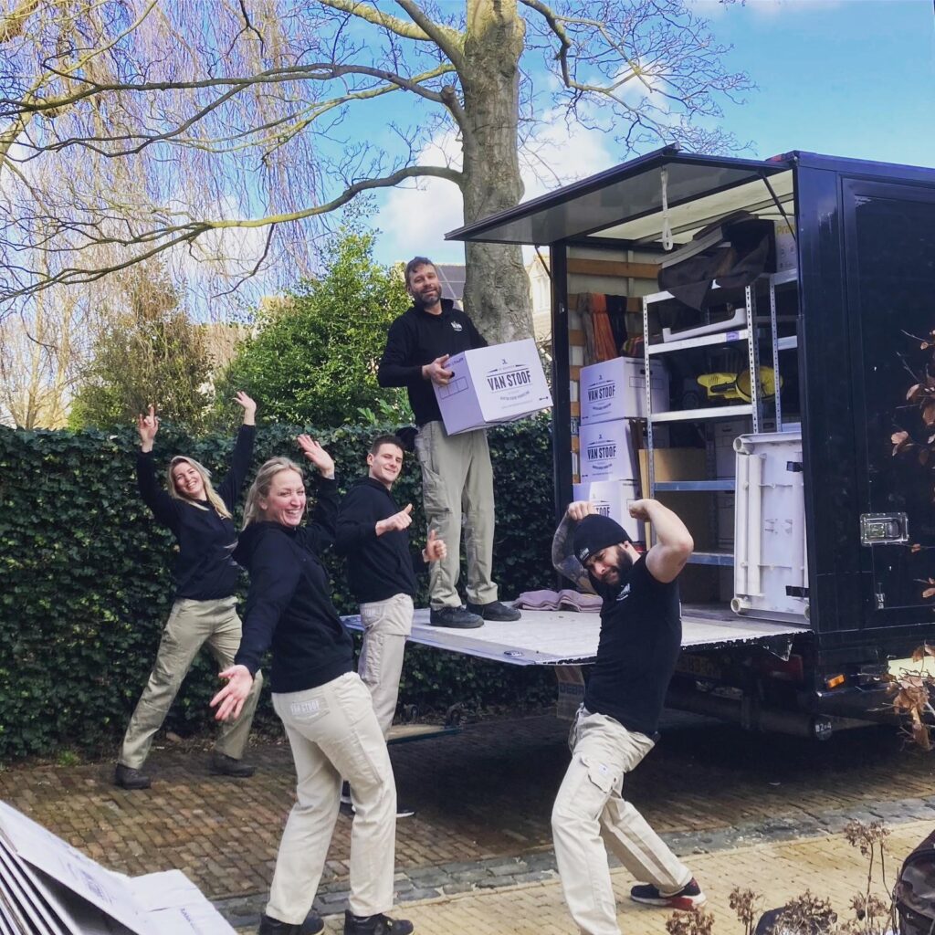 De mannen van Stoof in Breda: trots op hun erkenning Erkende Verhuizer!